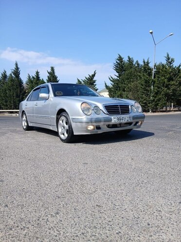 Mercedes E 270 2000, 330,000 km - 2.7 l - Bakı