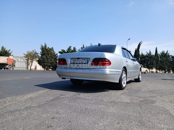 Mercedes E 270 2000, 330,000 km - 2.7 l - Bakı