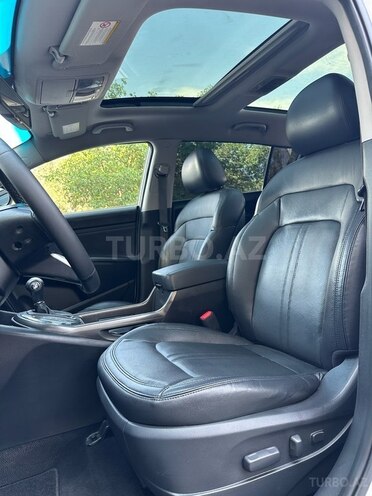 Kia Sportage 2010, 248,000 km - 2.0 л - Bakı