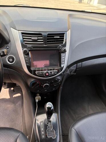 Hyundai Accent 2016, 130,000 km - 1.4 l - Sumqayıt