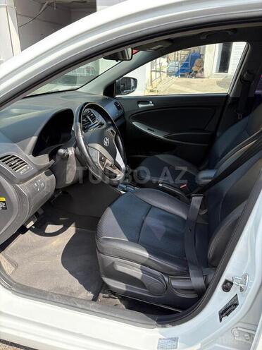 Hyundai Accent 2016, 130,000 km - 1.4 l - Sumqayıt