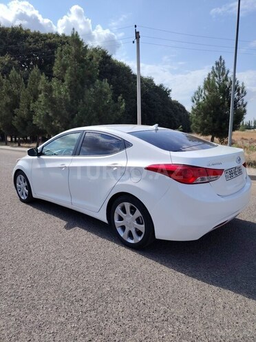 Hyundai Elantra 2013, 186,356 km - 1.8 l - Masallı