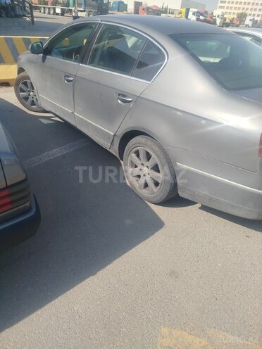 Volkswagen Passat 2007, 225,275 km - 2.0 л - Bakı