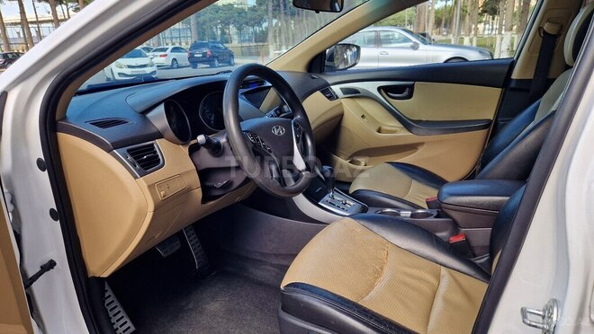 Hyundai Elantra 2012, 266,000 km - 1.6 л - Bakı