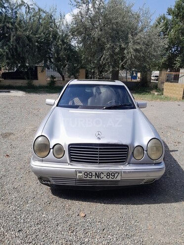 Mercedes E 300 1995, 450,000 km - 3.0 л - Qazax