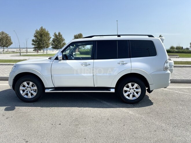 Mitsubishi Pajero 2012, 185,500 km - 3.8 l - Bakı