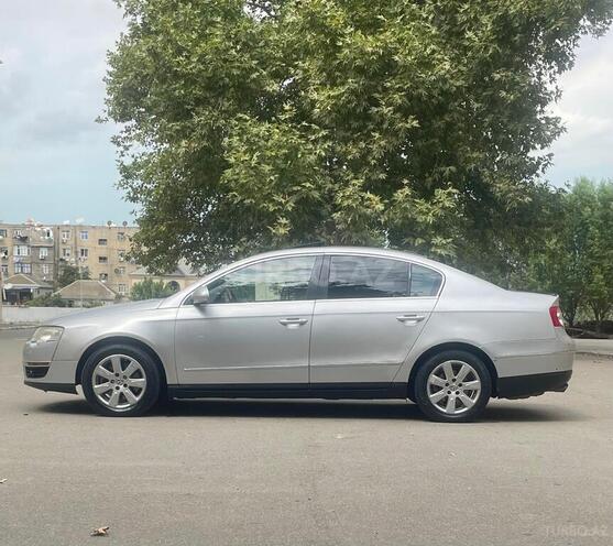 Volkswagen Passat 2005, 250,000 km - 2.0 l - Bakı