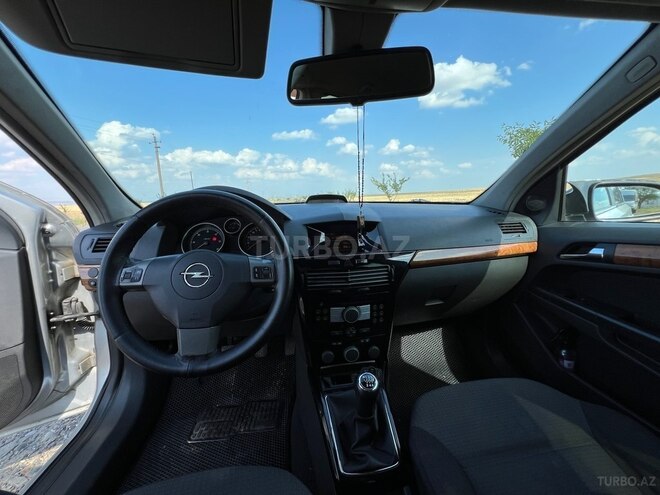 Opel Astra 2005, 286,000 km - 1.3 l - Qazax