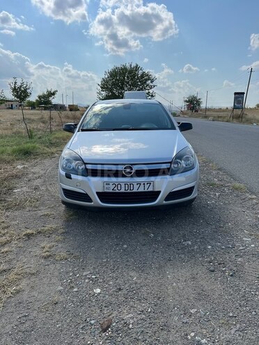 Opel Astra 2005, 286,000 km - 1.3 l - Qazax