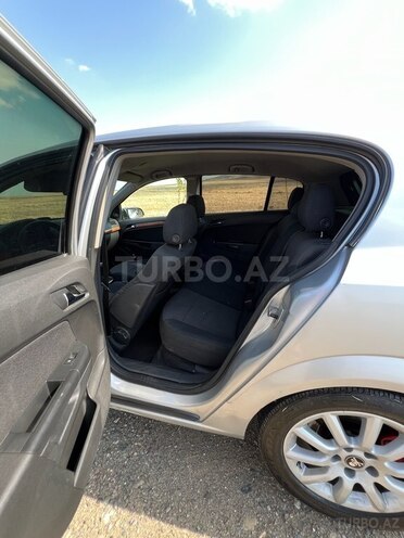 Opel Astra 2005, 286,000 km - 1.3 l - Qazax