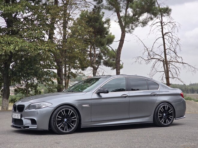 BMW 528 2012, 300,000 km - 2.0 l - Quba