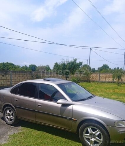 Opel Vectra 1998, 568,945 km - 1.8 l - Zaqatala