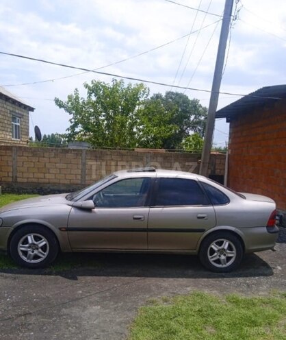Opel Vectra 1998, 568,945 km - 1.8 l - Zaqatala