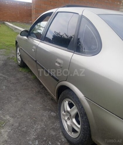 Opel Vectra 1998, 568,945 km - 1.8 l - Zaqatala