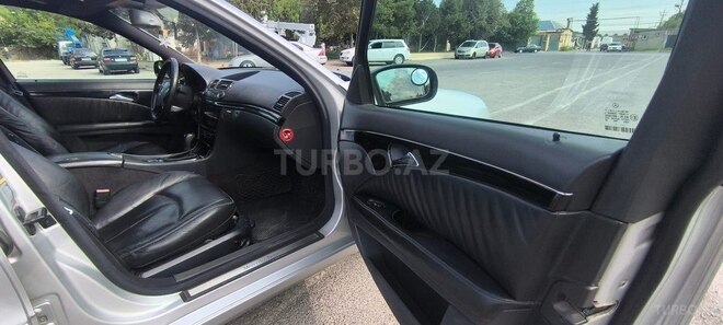 Mercedes E 270 2003, 395,000 km - 2.7 l - Sumqayıt