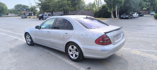 Mercedes E 270 2003, 395,000 km - 2.7 l - Sumqayıt