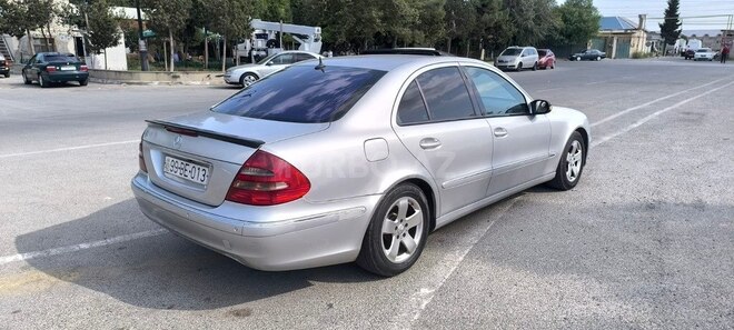 Mercedes E 270 2003, 395,000 km - 2.7 l - Sumqayıt