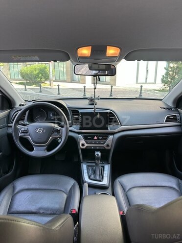 Hyundai Avante 2018, 128,000 km - 1.6 л - Bakı