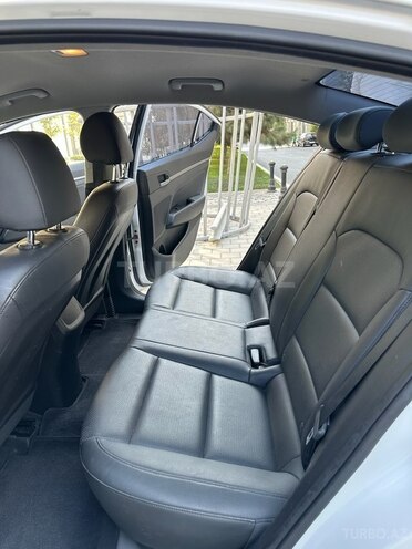 Hyundai Avante 2018, 128,000 km - 1.6 л - Bakı