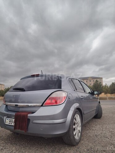 Opel Astra 2004, 303,600 km - 1.4 l - Quba