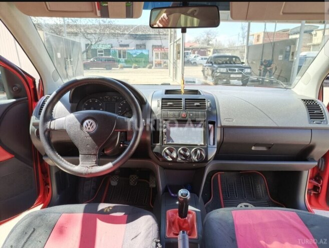 Volkswagen Polo 2007, 370,000 km - 1.2 l - Quba