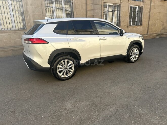 Toyota Corolla Cross 2024, 5,400 km - 2.0 l - Bakı