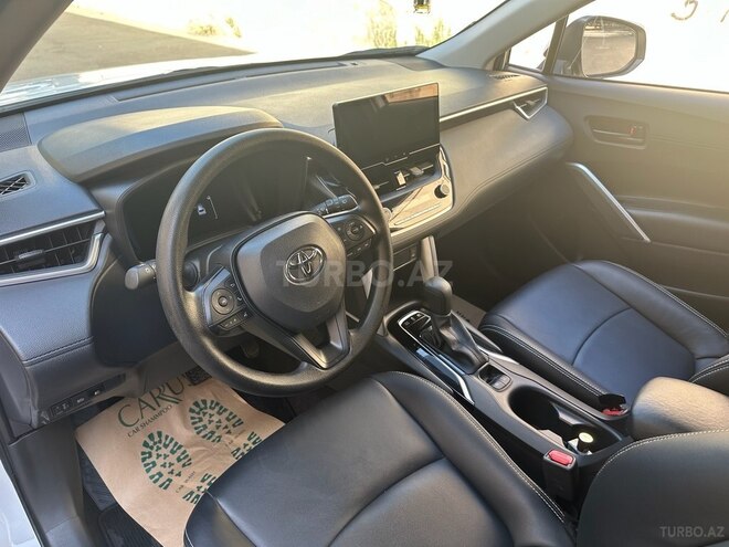 Toyota Corolla Cross 2024, 5,400 km - 2.0 l - Bakı