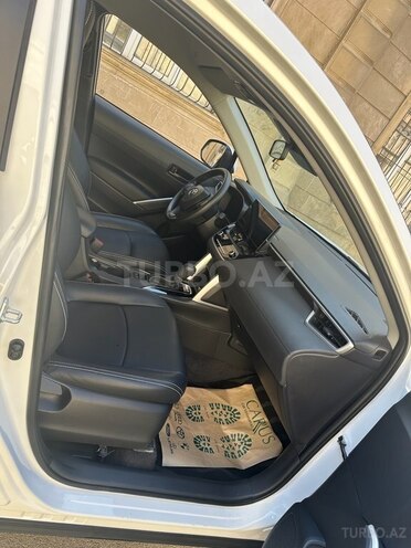 Toyota Corolla Cross 2024, 5,400 km - 2.0 l - Bakı