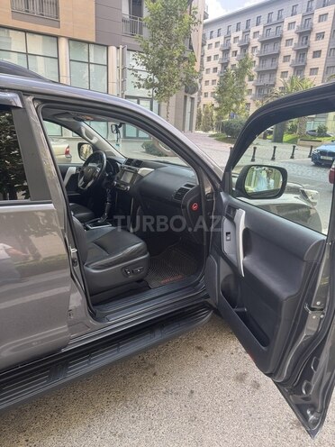 Toyota Land Cruiser Prado 2014, 135,000 km - 2.7 l - Bakı