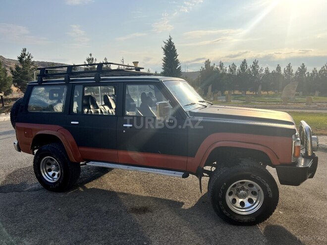 Nissan Patrol 1988, 365,000 km - 3.5 l - Bakı