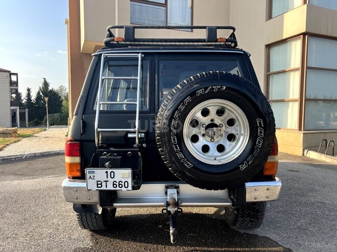 Nissan Patrol 1988, 365,000 km - 3.5 l - Bakı