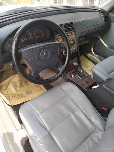 Mercedes C 220 1996, 229,453 km - 2.2 l - Mingəçevir