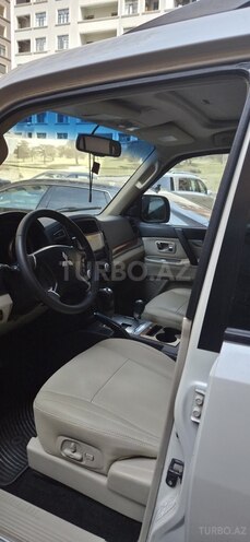 Mitsubishi Pajero 2007, 283,000 km - 3.0 l - Bakı
