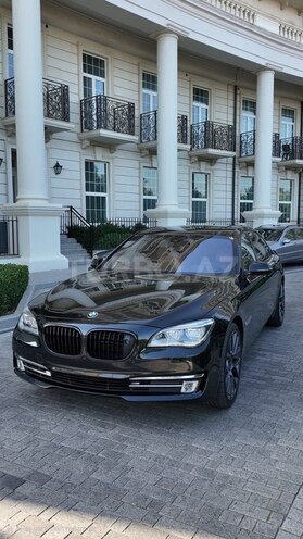 BMW 750 2013, 214,000 km - 4.4 l - Bakı