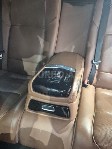 BMW 750 2013, 214,000 km - 4.4 l - Bakı