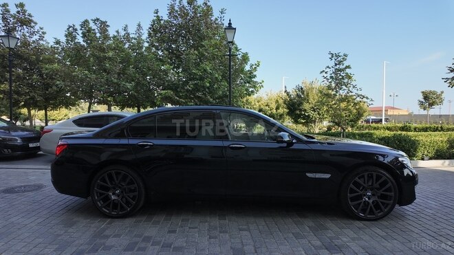 BMW 750 2013, 214,000 km - 4.4 l - Bakı