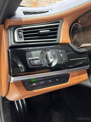 BMW 750 2013, 214,000 km - 4.4 l - Bakı