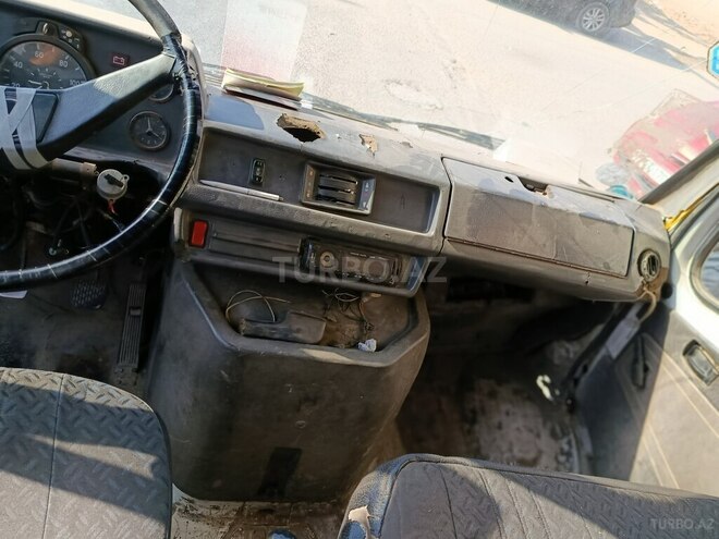 Mercedes 308 D 1993, 704,000 km - 2.3 l - Bakı