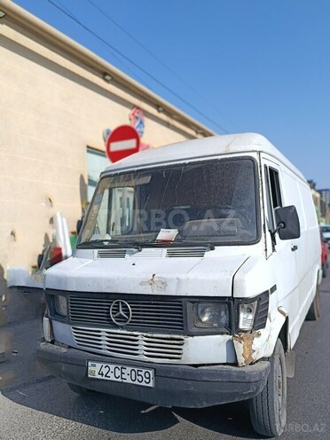 Mercedes 308 D 1993, 704,000 km - 2.3 l - Bakı