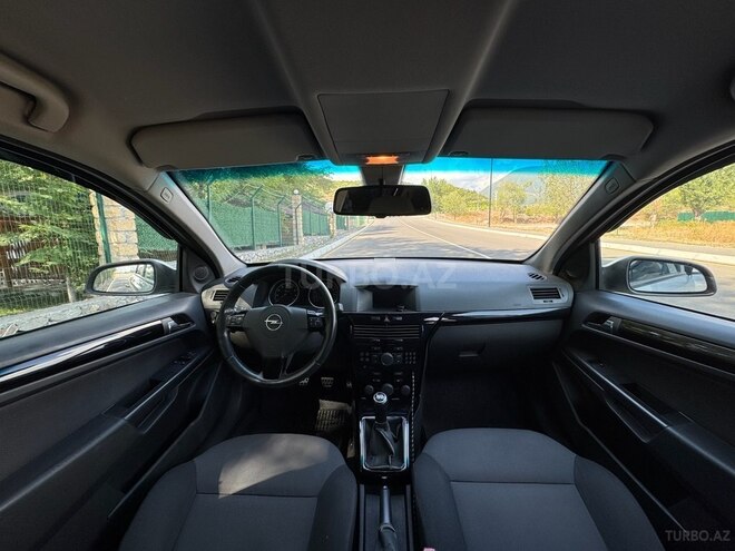 Opel Astra 2008, 240,000 km - 1.4 l - Şəki