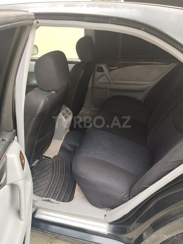 Mercedes E 240 1999, 437,000 km - 2.4 l - Yevlax