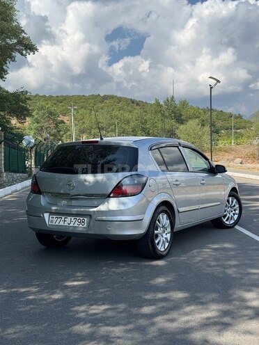 Opel Astra 2008, 240,000 km - 1.4 l - Şəki