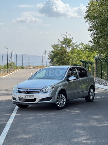 Opel Astra 2008, 240,000 km - 1.4 l - Şəki