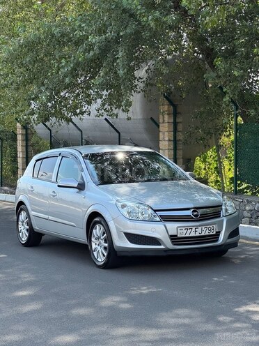 Opel Astra 2008, 240,000 km - 1.4 l - Şəki