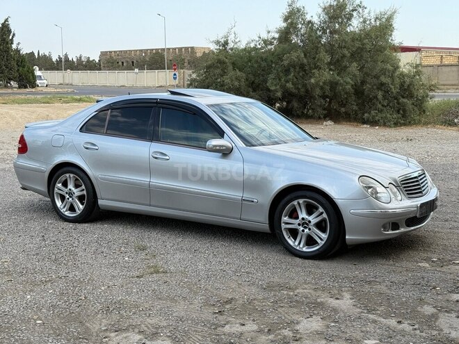 Mercedes E 240 2002, 296,356 km - 2.6 l - Bakı