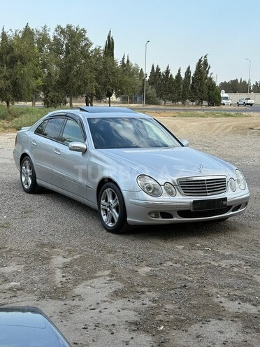 Mercedes E 240 2002, 296,356 km - 2.6 l - Bakı