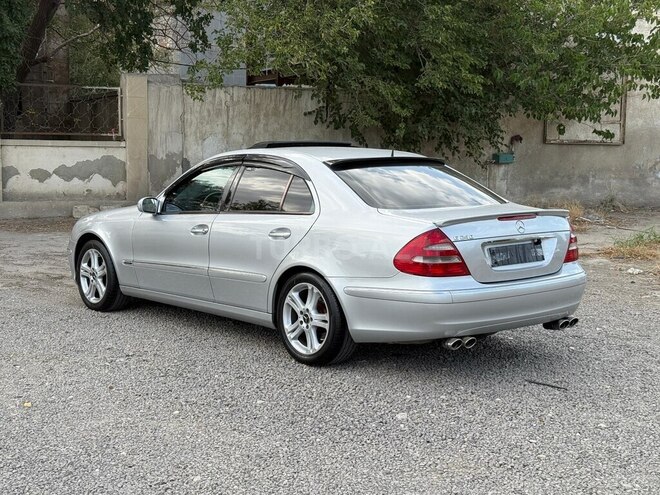 Mercedes E 240 2002, 296,356 km - 2.6 l - Bakı