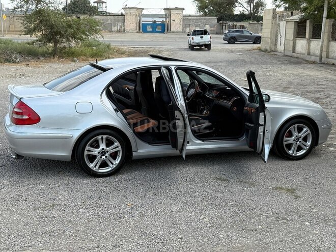 Mercedes E 240 2002, 296,356 km - 2.6 l - Bakı