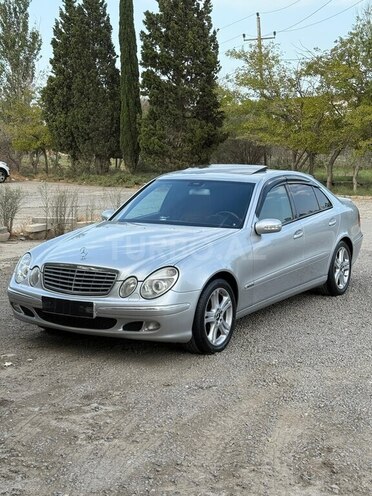 Mercedes E 240 2002, 296,356 km - 2.6 l - Bakı