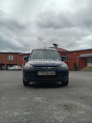 Opel Combo 2011, 233,960 km - 1.3 l - Quba